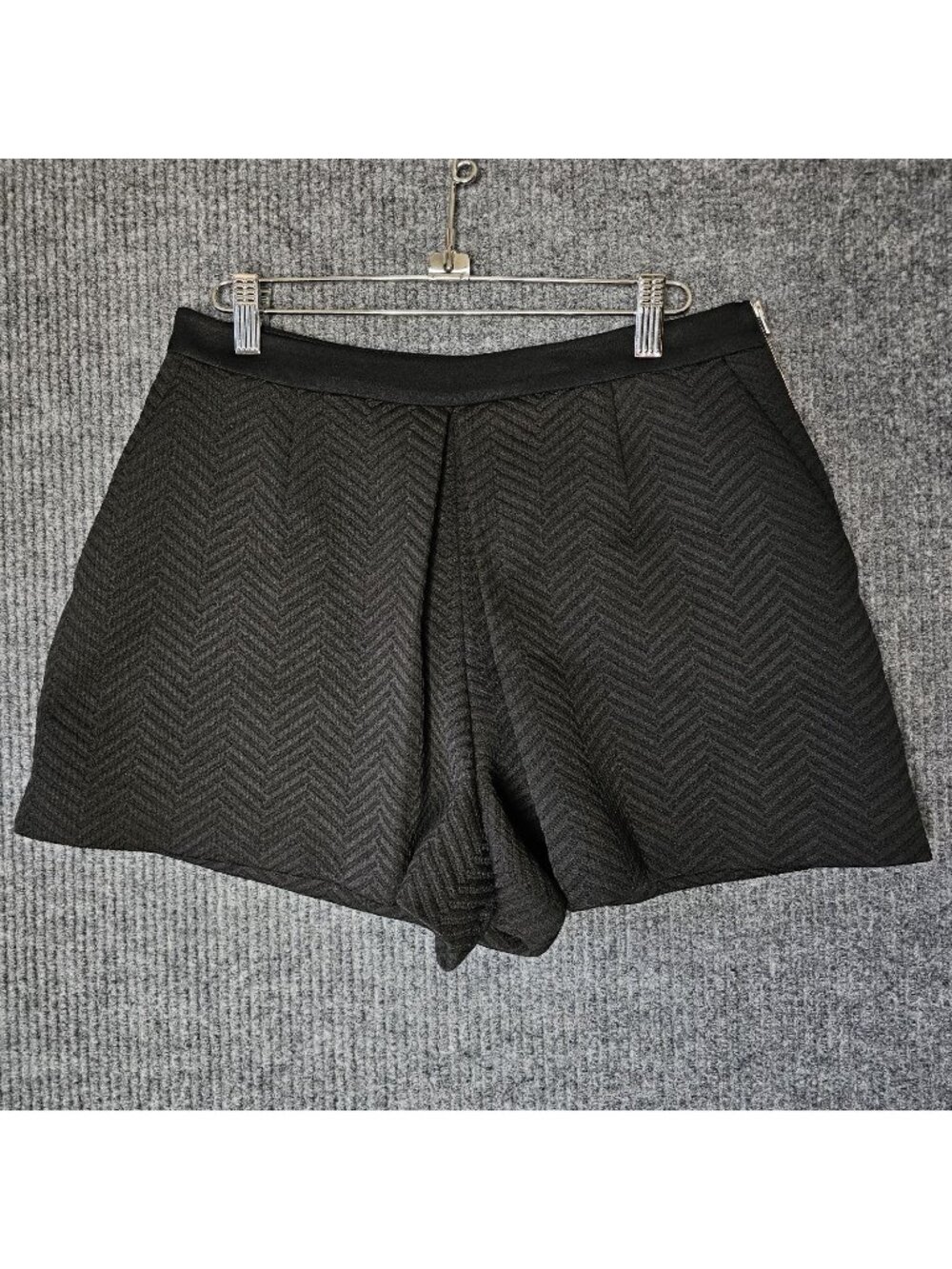 NWT Sandro Paris black mini skirt shorts Chevron pleat textured sz 38 US 6